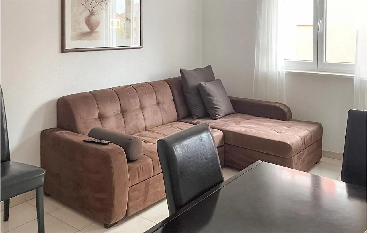 Cozy Apartment In Biograd Na Moru With Wifi 0*,
