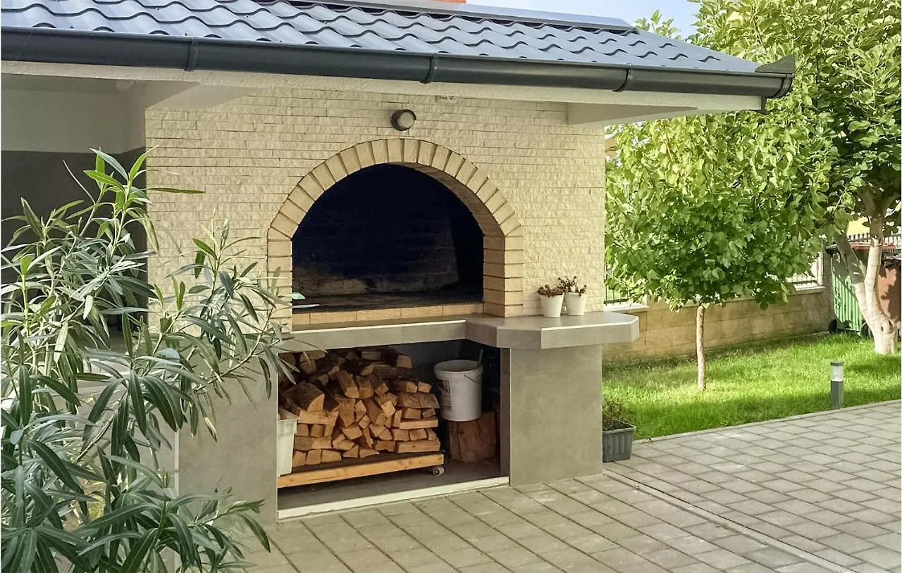 Cozy Apartment In Biograd Na Moru With Wifi كرواتيا